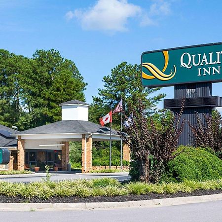 Quality Inn Petersburg Near Fort Gregg-Adams Dış mekan fotoğraf